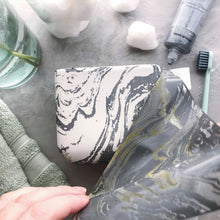 A Makers' Studio - Mesh Stencil - Marbling 8.5x11