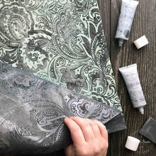 A Makers' Studio - Paisley - Mesh Stencil 12x18