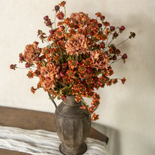 Ragon House - 30" ORANGE MINI DAISY SPRAY