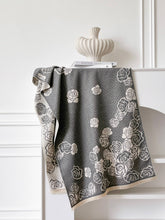 Winding River - Gray / White Shadow Rose Reversible Wrap
