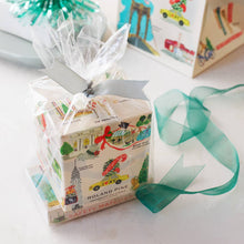 S&P - Holiday In New York Roland Pine Candle & Matches Set  *NEW*